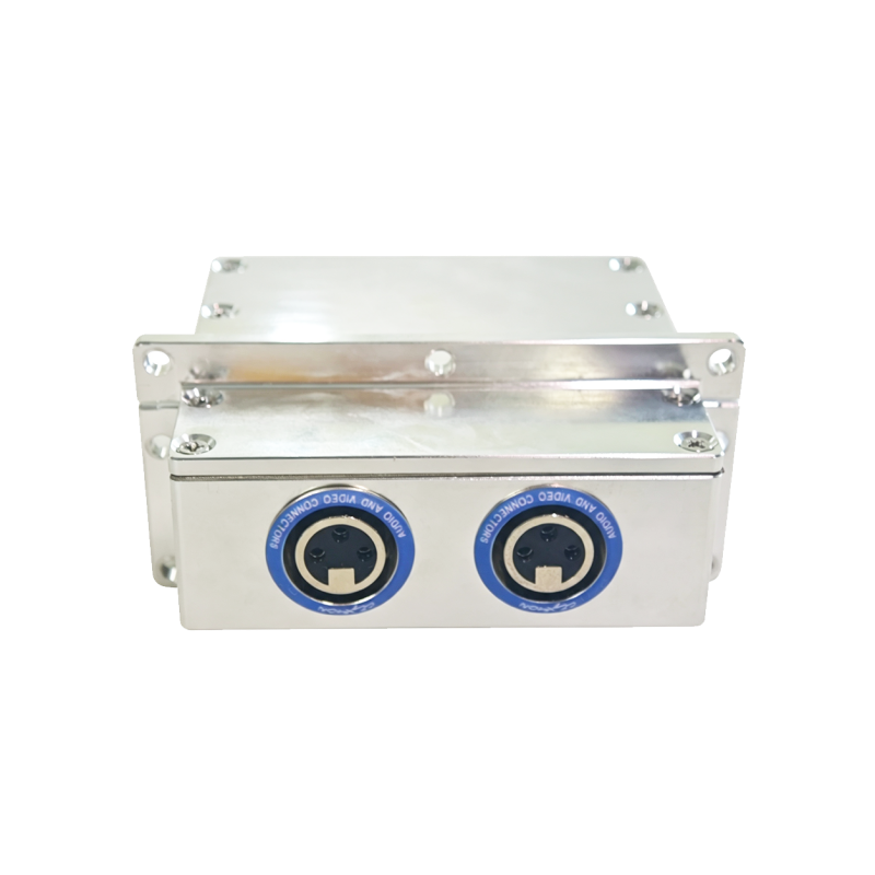 XLR 滤波连接器